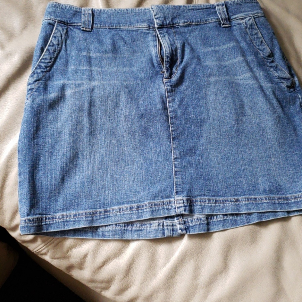 Tommy Hilfiger skirt